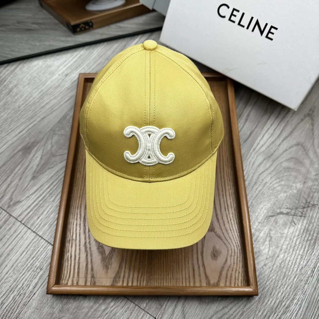 Celine Hat Big Label logo Baseball Cap Sunshade Sun Protection Duckbill Cap Large Head Circumference Slimming Face Curved Brim Versatile Sports Hat for Men and Women Couples Same Style