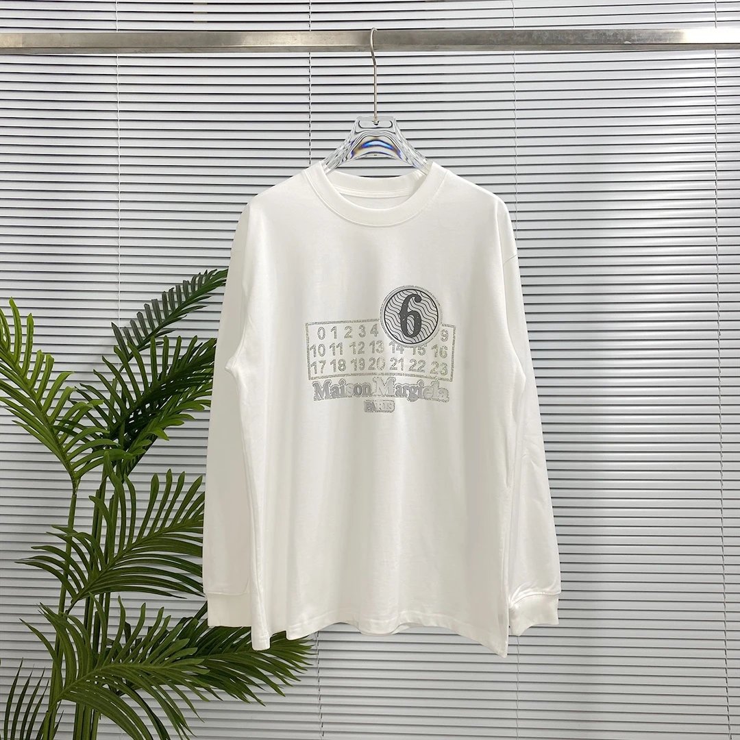 Maison Margiela Hoodie Hot Drilling logo24s Autumn and Winter Long Sleeve T Round Neck Sweatshirt Long Sleeve Base Shirt Outerwear Trendy Unisex Sports Casual Loose Fit Versatile Autumn Winter New Arrival