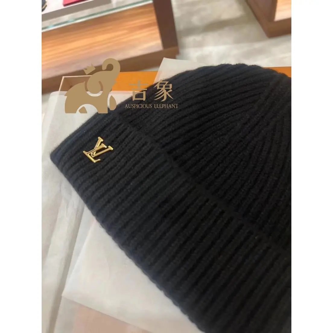 Louis Vuitton LV Hat New Men's and Women's Same Fashion All-Match Black Cashmere Knitted Cap Beanie Hat M77877