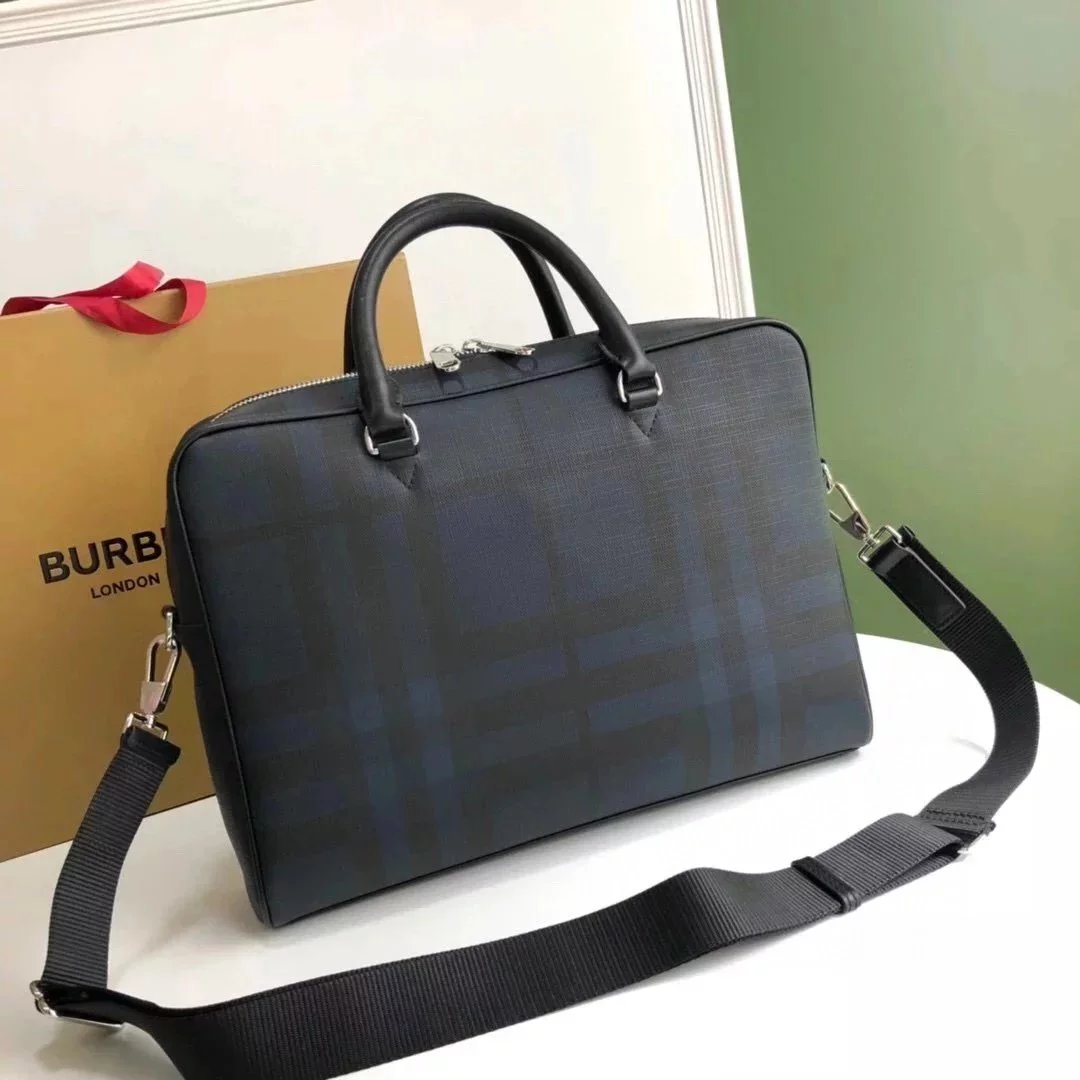 Burberry Men's Bag Top version Men's Bag Latest War Horse London Plaid Briefcase Computer Bag Shoulder Messenger Handbag