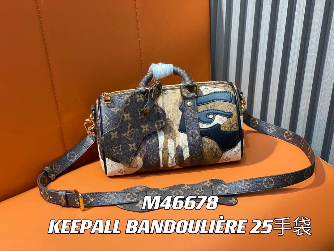 Louis Vuitton LV Men's Bag Top version 23Autumn and Winter New Eye Series Pillow Bag Full Series Handbag Shoulder Messenger Bag Pillow Bag Eyes Blue Flame Blue Black Flower