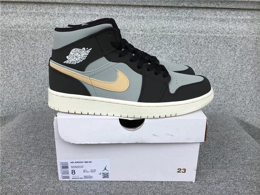 Air Jordan 1 Mid shoes New All-Match Trendy Men's Casual Sports Shoes