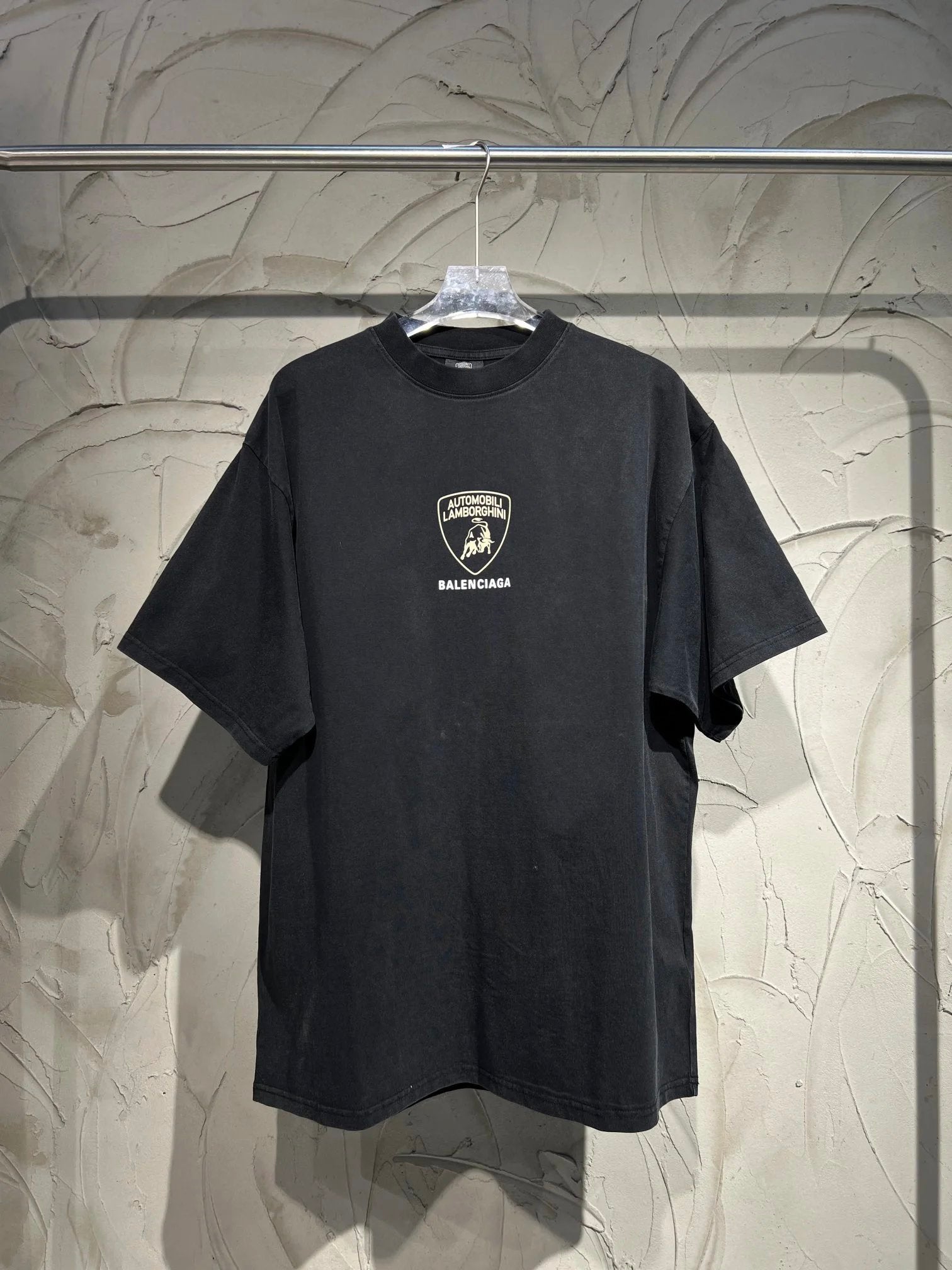 Balenciaga T-shirt Badge Shield Washed Crew Neck Short Sleeve Pure Cotton T Unisex T-Shirt OS Loose Fit Base Shirt Summer Casual Simple T-Shirt