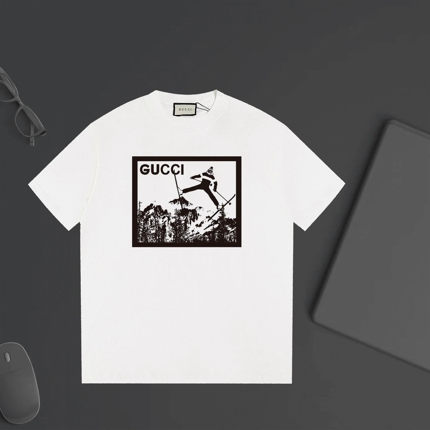 Gucci T-shirt Chest Letter Ski Print logo round Neck Short Sleeve25ss New Pure Cotton Unisex Style T T-shirt OS Loose Fit Base Shirt Half Sleeve T-Shirt Top Half Sleeve