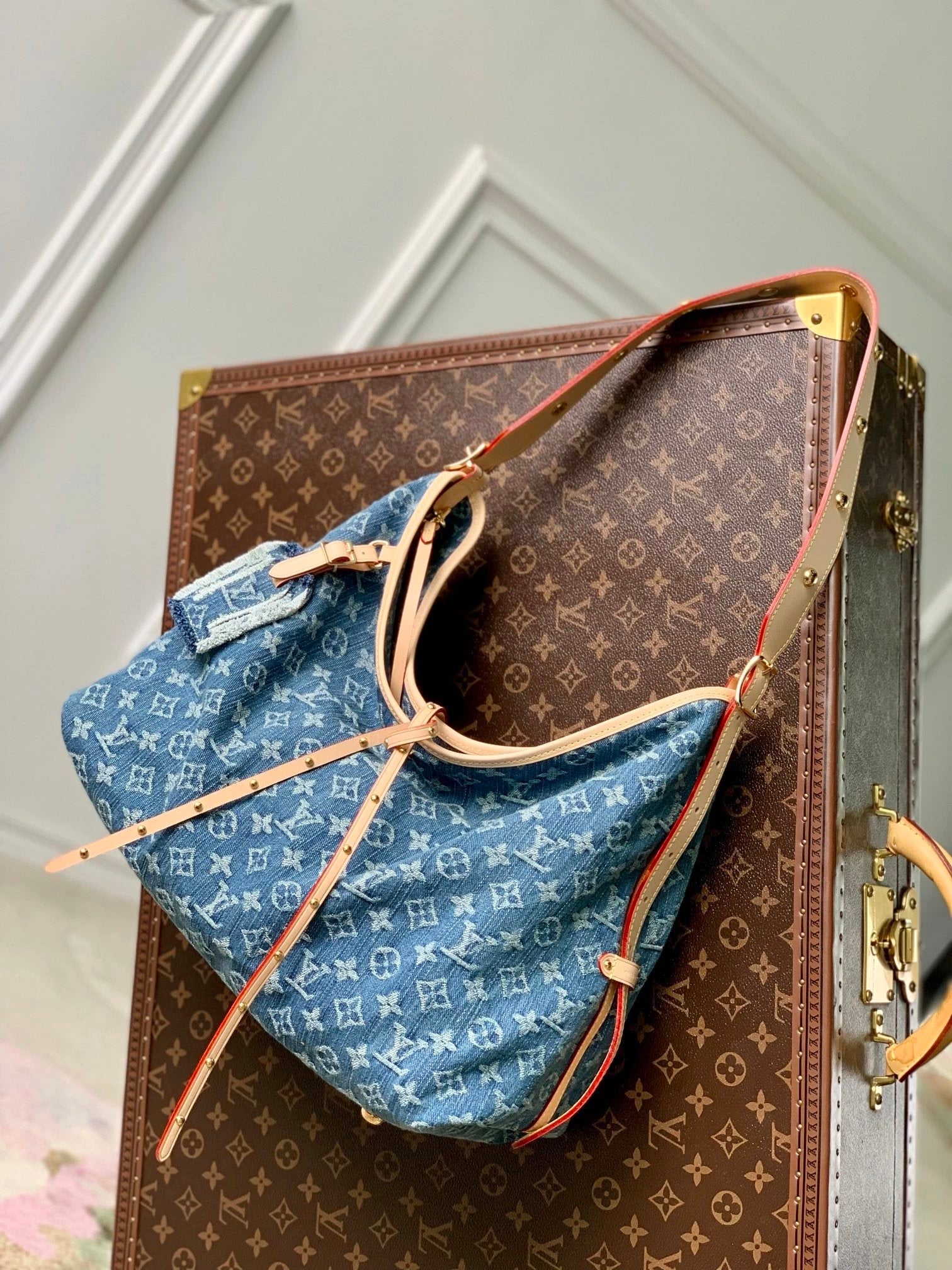 Louis Vuitton LV Women's Bag Top version Cream Blue Taro Purple Light Pink Tote Bag Handbag Underarm Bag Shoulder Handbag Women's Bag Medium Handbag Black Denim Denim Tote Bag