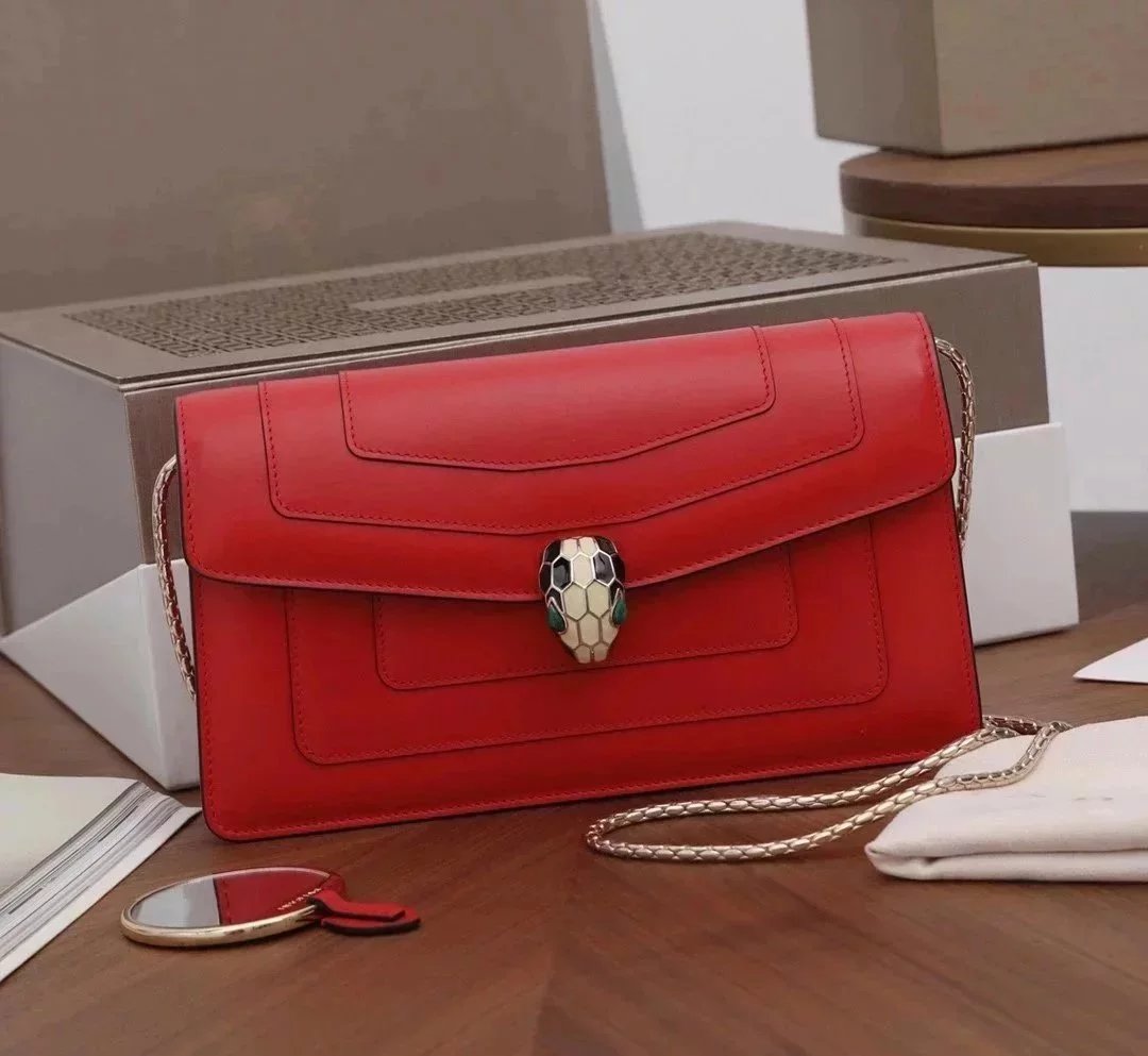 BVLGARI Bag Top version SerpentiForever Red Handbag Bag Decorated with a Snake's Head File Holder Chain Bag Portable Shoulder Messenger Bag Women's Bag