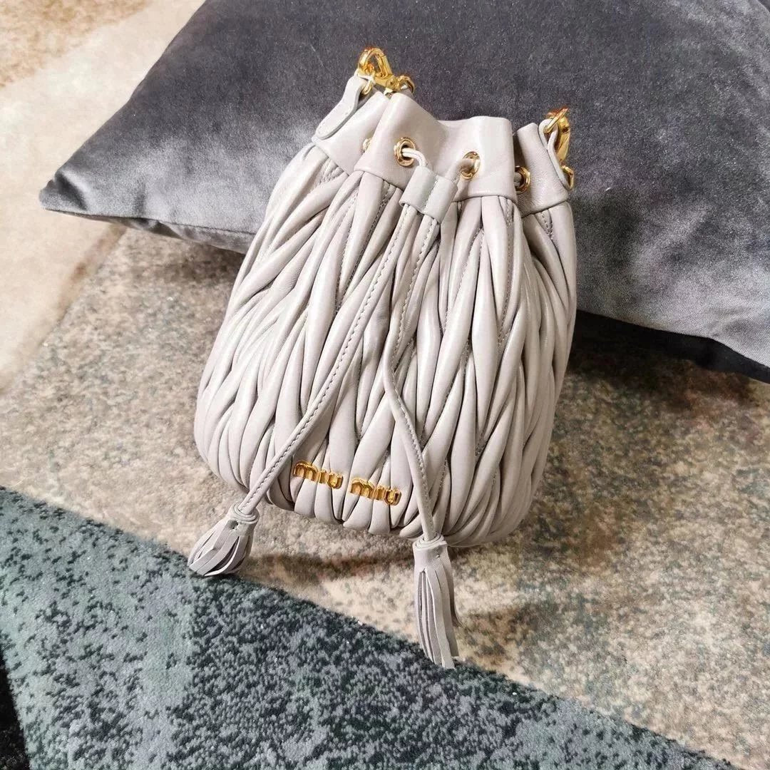 Miu Miu Bag Top version 【Original Leather】Bucket Bag Drawstring Bag Pleated Bucket Bag Shoulder Bag Crossbody Bag Backpack Women's Bag Crossbody Women's Bag