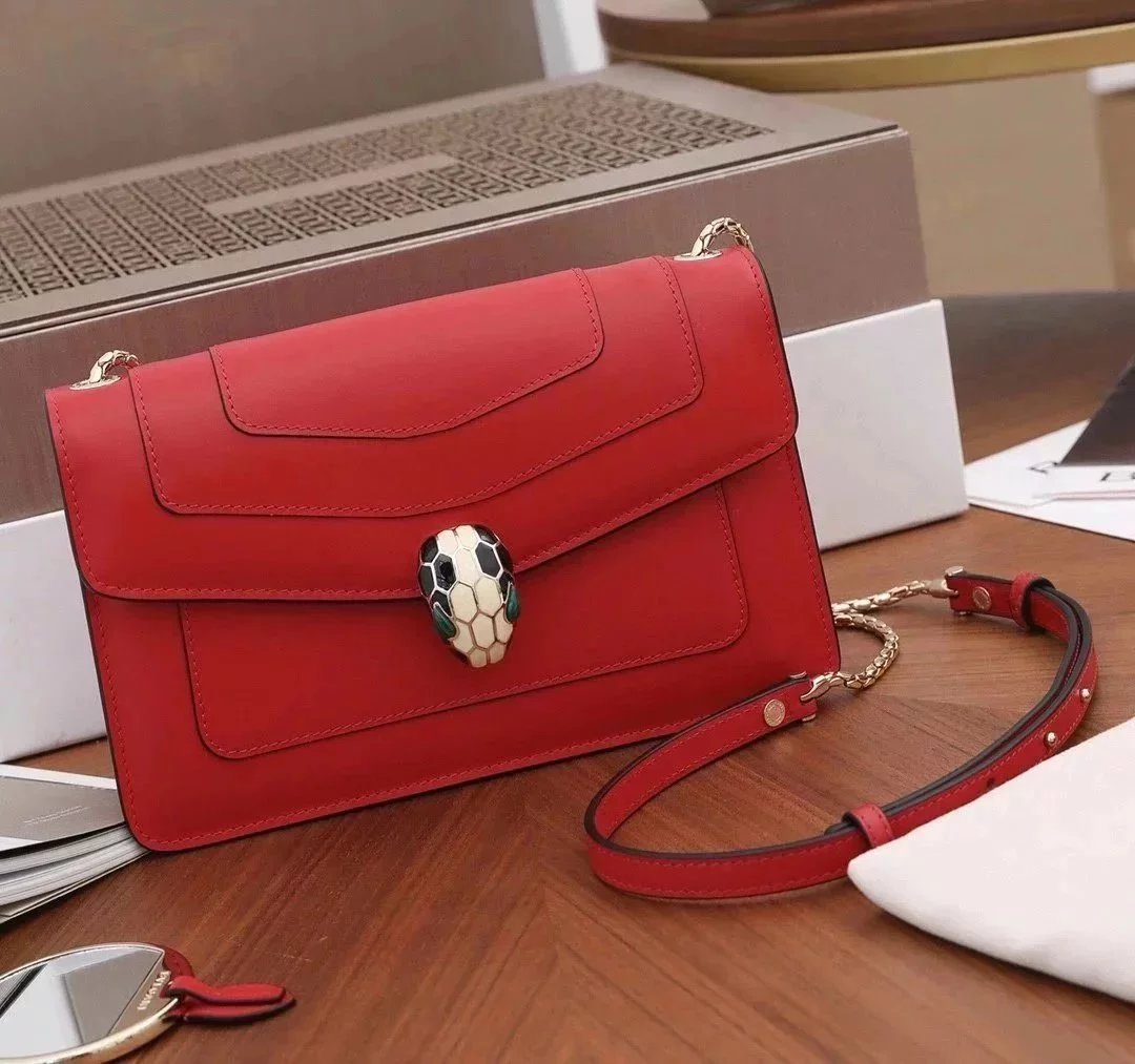 BVLGARI Bag Top version SerpentiForever Red Handbag Bag Decorated with a Snake's Head File Holder Chain Bag Portable Shoulder Messenger Bag Women's Bag