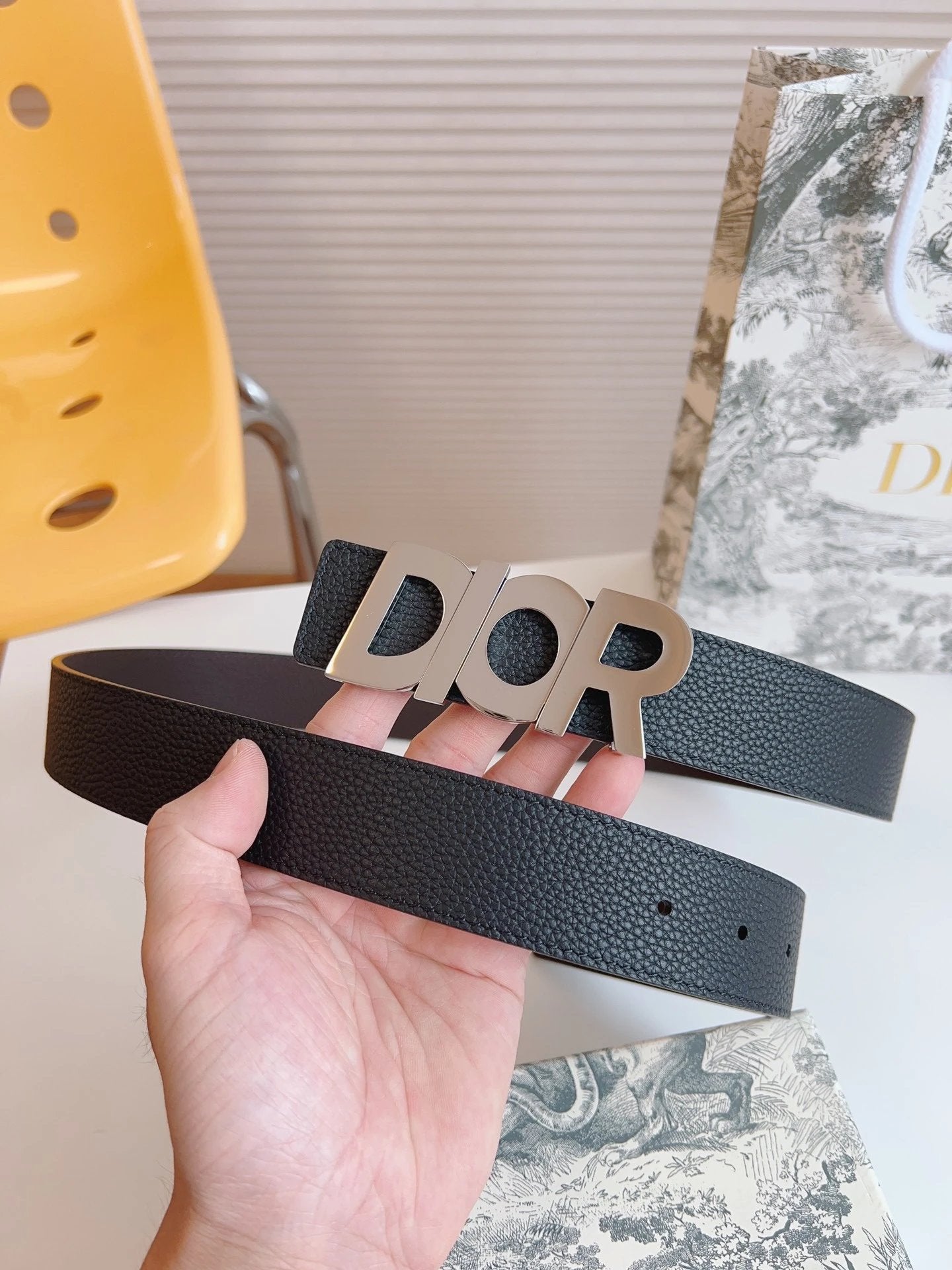 Dior Belt Top version Universal Belt Width for Men and Women3.5cm Genuine Goods Quality Counter Full Set Packaging Original Leather Material Classic Presbyopic Full Printed Canvas Full Vertical Surface Calfskin Lychee Pattern Bottom Letter Buckle Support