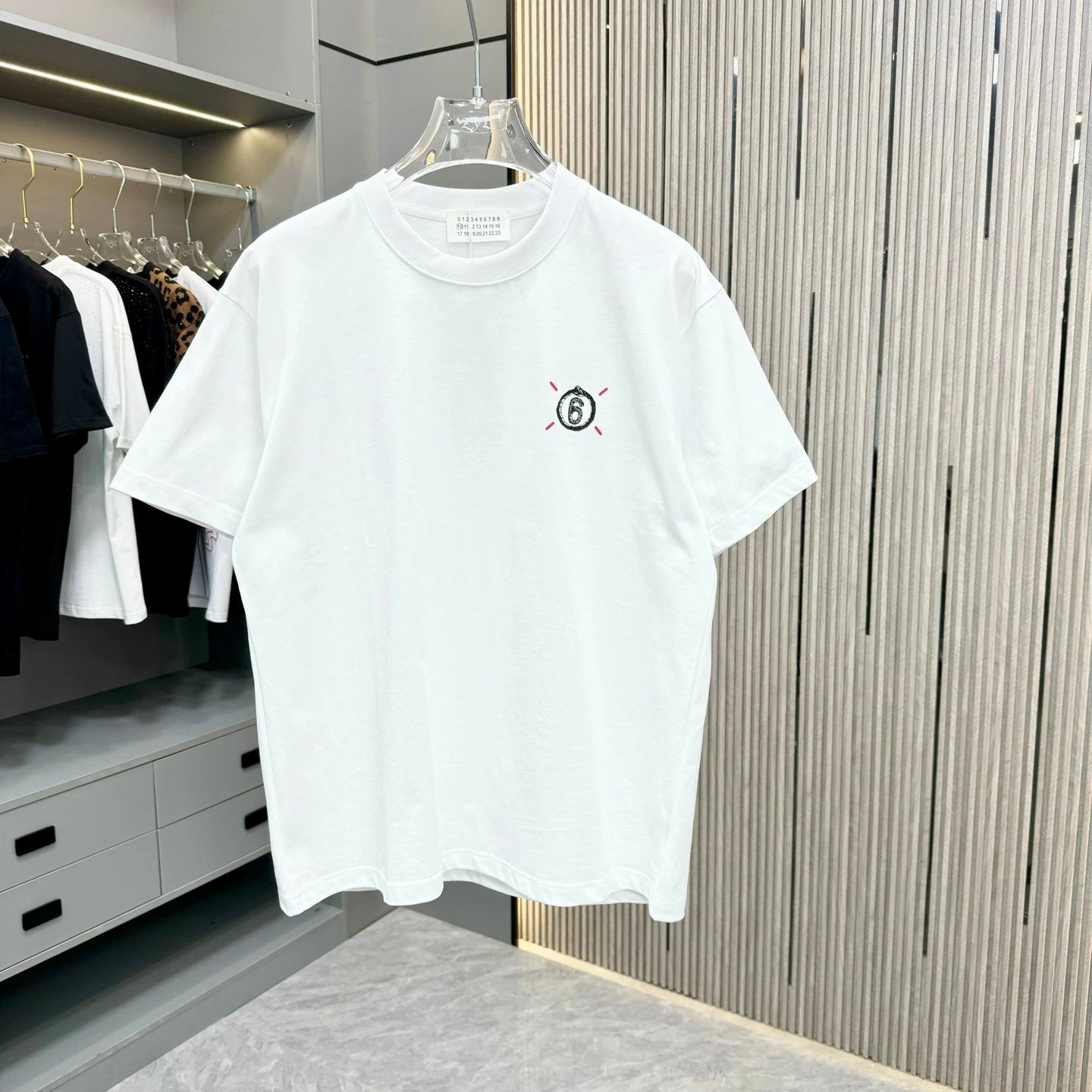Maison Margiela T-shirt Dot Printing and Thick Embossed Craftsmanship logo round Neck Short Sleeve25ss New Pure Cotton Unisex Style T T-shirt OS Loose Fit Base Shirt Half Sleeve T-Shirt Top Half Sleeve