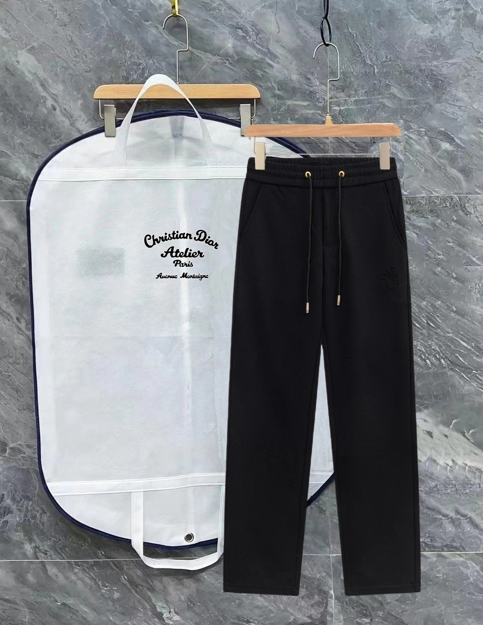 Dior Sweatpants Three-Dimensional logo Straight Leg Sweatpants Sports Pants Autumn Unisex Long Pants Drawstring Winter Loose Plus Size