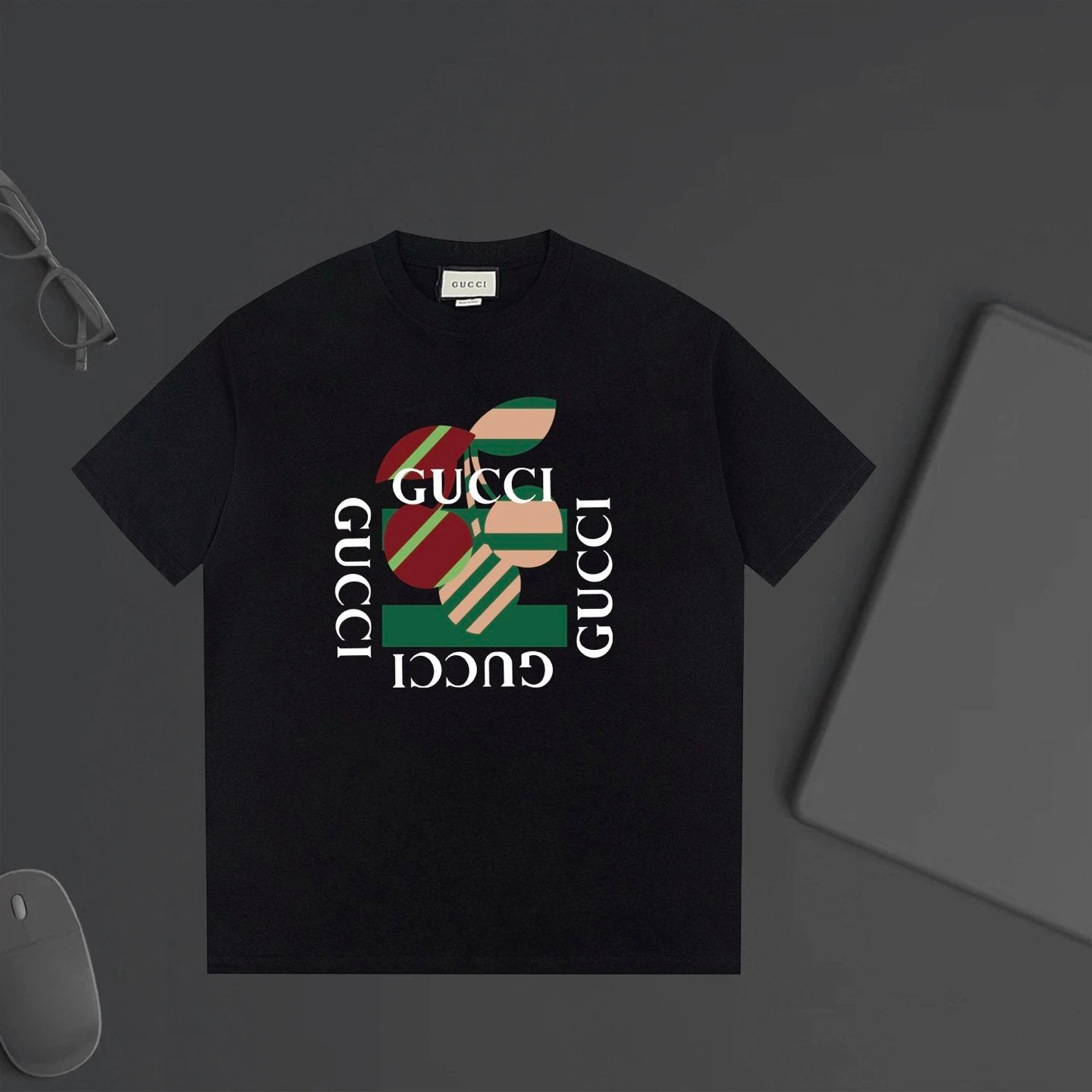 Gucci T-shirt Chest Fruit Pattern Print logo round Neck Short Sleeve25ss New Pure Cotton Unisex Style T Casual T-Shirt Base Layer Shirt OS Loose Fit Half Sleeve Top Plus Size