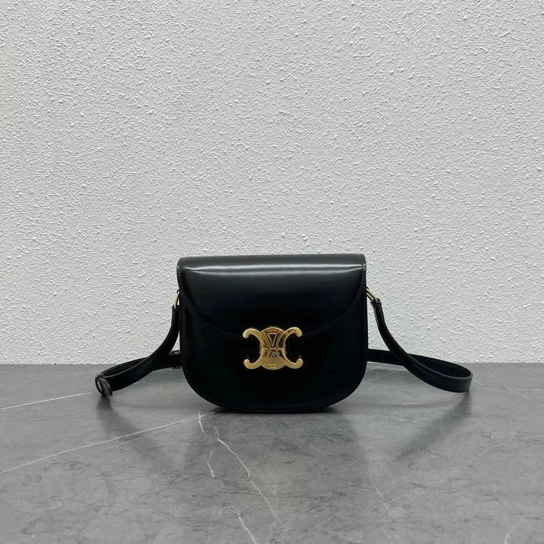 Celine women's bag Top version 【Original Leather High Version】2022New Online Popular Bags Recommend Early Autumn New Triomphe Arc De Triomphe Saddle Bag Horseshoe Bag round Crossbody Bag Cattle Leather Bag110413