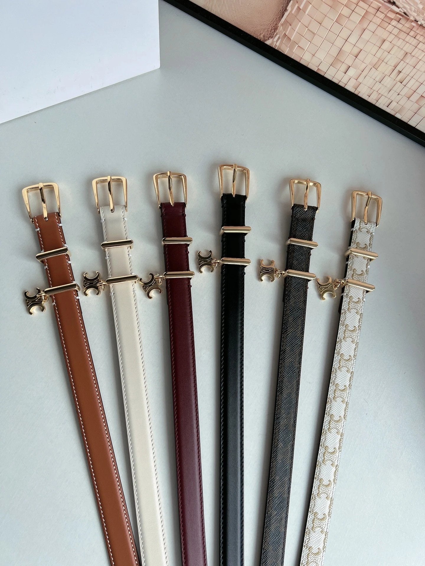 Celine Belt Top version Goods Belt Belt Female Arc De Triomphe Belt Arc De Triomphe Belt Black Retro Hair Style Belt Bright Gold Head Belt Belt Double-Sided Belt Women's Belt Women's Belt Belt Women's Belt1.8Belt Women's Belt Belt