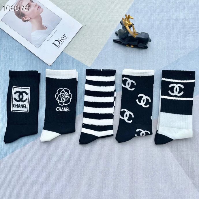 Chanel Sock 【Five Pairs Per Box】High Quality Super Popular Cyber Celebrity Socks❗️Home Official Network Synchronization Ornament Letters Tube Socks