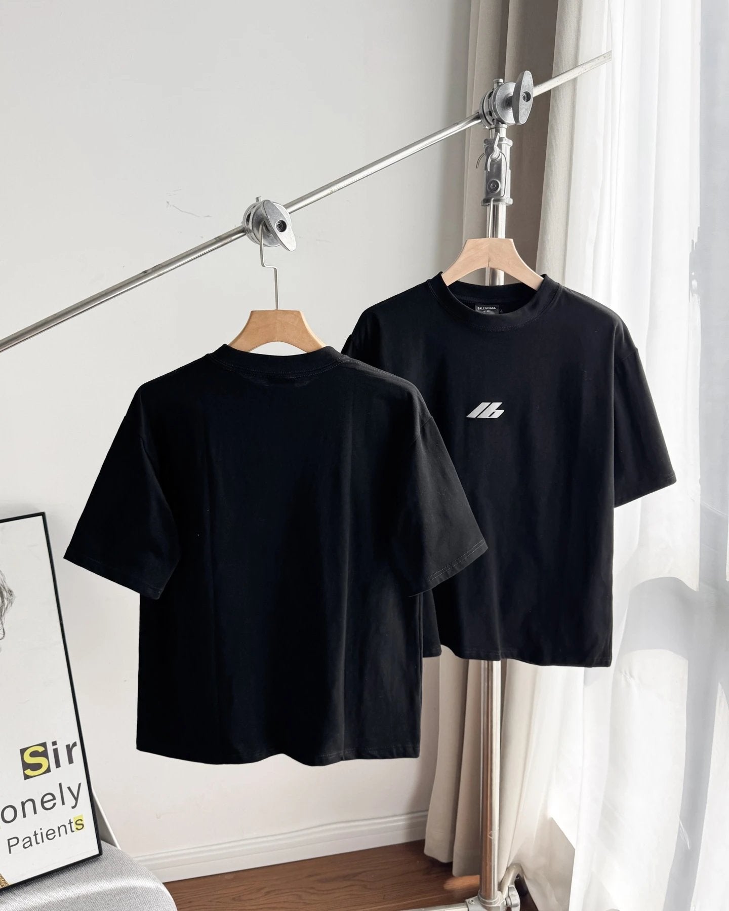 Balenciaga T-shirt Chest Letter Print logo round Neck Short Sleeve25ss New pure cotton T Unisex T-Shirt OS Drop Shoulder Loose Fit Base Shirt Top T-Shirt Short Sleeve