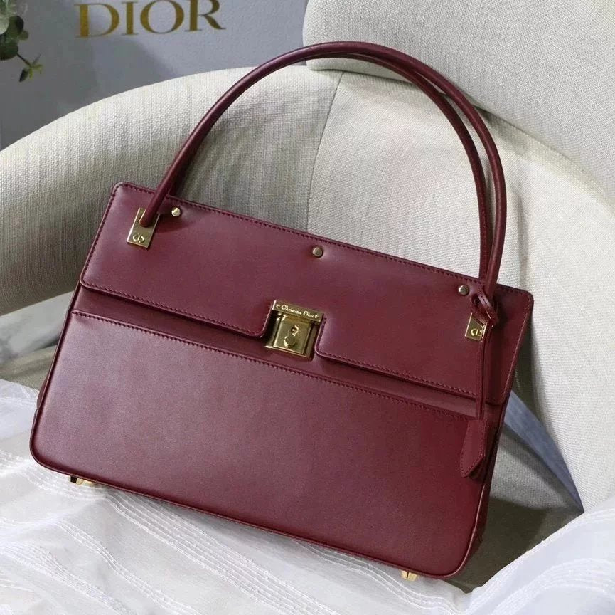 Dior Women's Bag Top version New Parisienne Handbag Main Product Hand Bag Handbag Women's Bag M8015