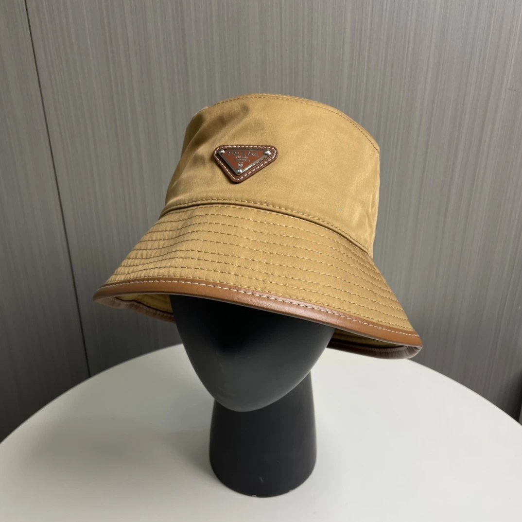 PRADA Hat Triangle mark logo Fisherman Hat Casual Sun Protection UV Protection Plain Face Covering Sun Hat Outdoor Versatile Flat Top Bucket Hat
