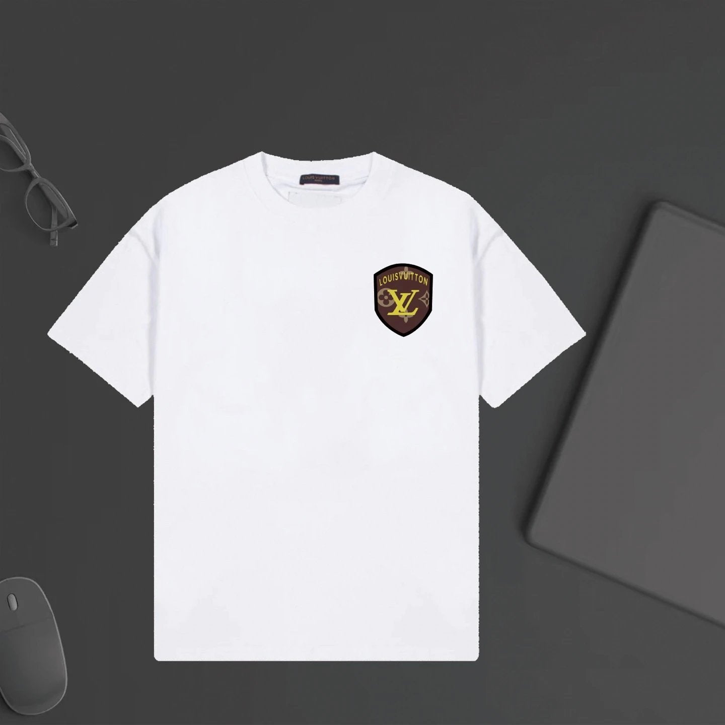 Louis Vuitton LV T-shirt Chest Letter Shield Print logo round Neck Short Sleeve25ss New Pure Cotton Unisex Style T Casual T-Shirt Base Layer Shirt OS Loose Fit Half Sleeve Top Plus Size