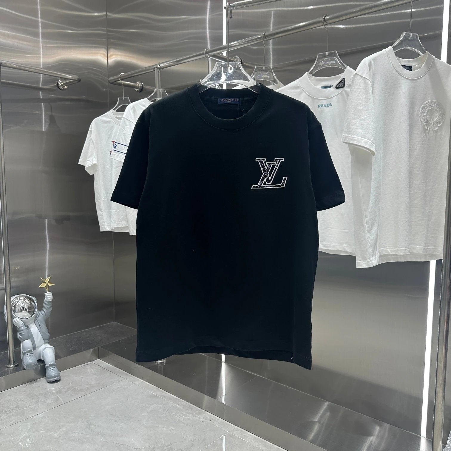 Louis Vuitton LV T-shirt Letter Embroidery logo Denim Patch Embroidered Crew Neck Short Sleeve25ss New Pure Cotton Unisex Style T T-shirt OS Loose Fit Base Shirt Top Half Sleeve T-Shirt