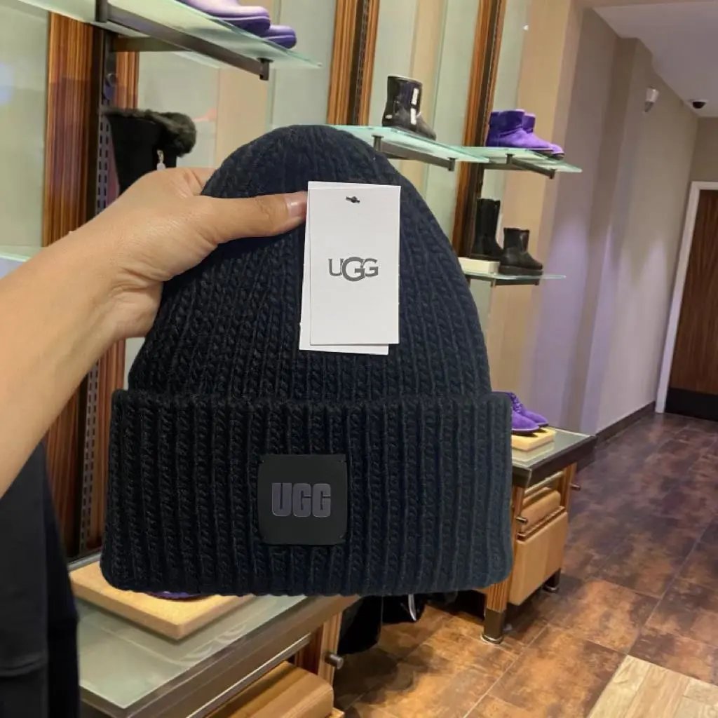 UGG Hat Woolen Cap Autumn and Winter Men's and Women's New Warm All-Match Fashion Knitted Hat Warm