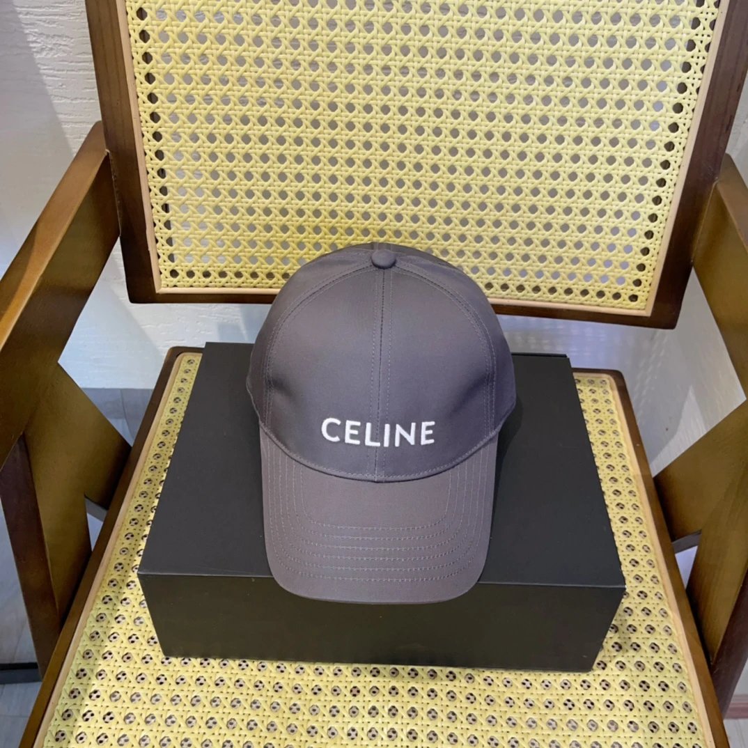 Celine Hat Classic Letters logo Baseball Cap Sunshade Sun Protection Duckbill Cap Large Head Circumference Slimming Face Curved Brim Versatile Sports Hat for Men and Women Couples Same Style