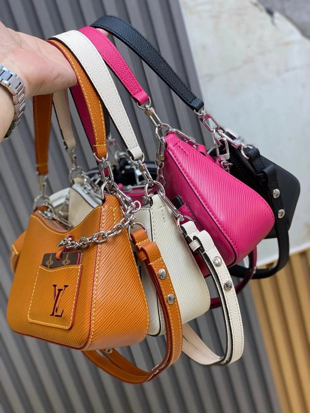 Louis Vuitton LV Women's Bag Top version 【Overseas Inspection-Free Edition】M21091M20999M20998Water Ripple Series MARELLINI Handbag Messenger Women's Bag Three-in-One Croissant Moon Bag Mahjong Bag Shoulder Bag Messenger Bag Handbag Hand Bag