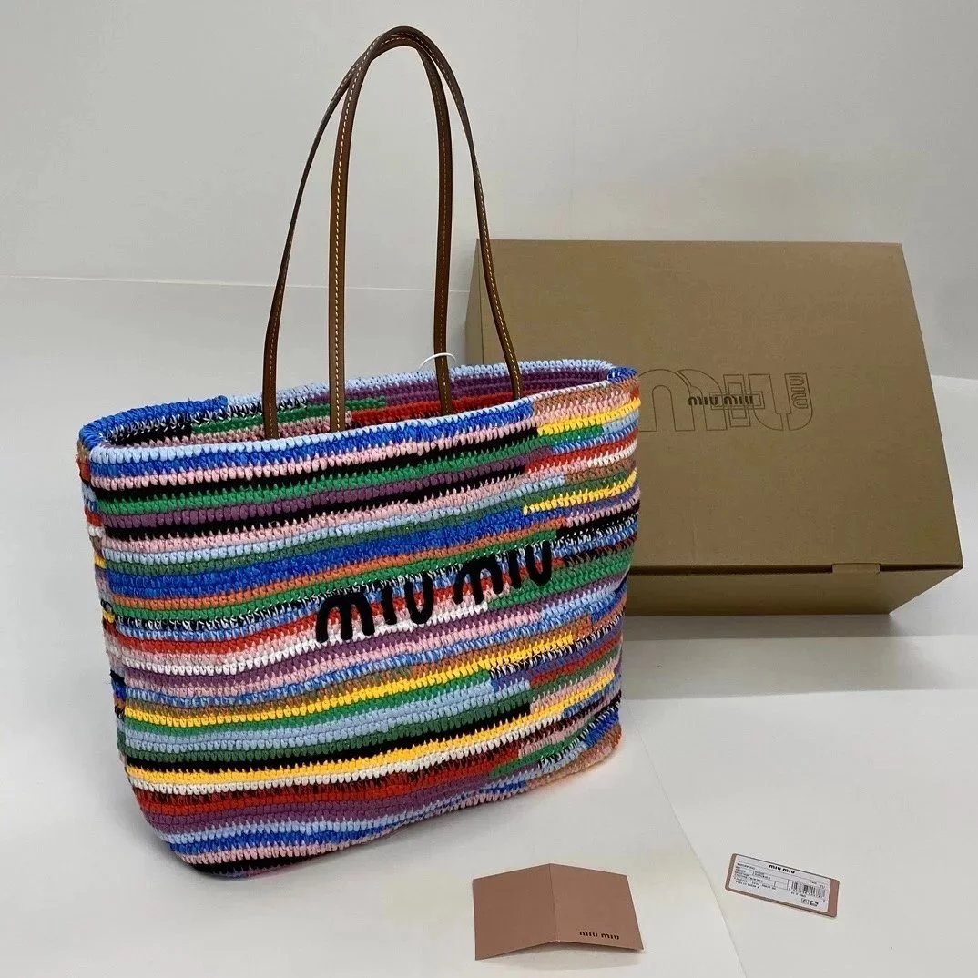 Miu Miu Bag Top version 【Super Original】New products in stock MiUMiU Pure Original Woven Beach Bag Woven Bag Tote Bag Rainbow Color New Women's Bag Vegetable Basket Bag Tote The Bag Material Is Napa Cowhide and Wool Blended Cotton Material