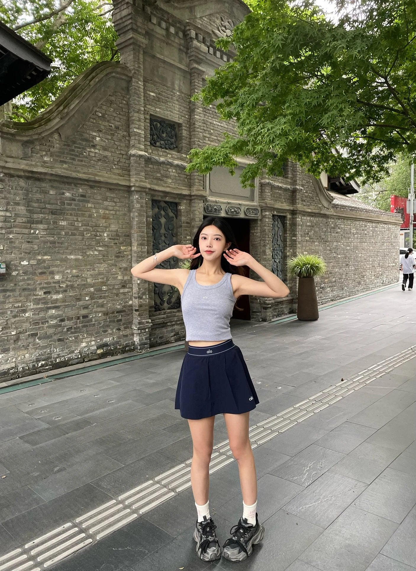 Alo Yoga Yoga Pants Letter Logo logo Women's Short Skirt25ss Spring Summer New High Waist a Character Skirt Autumn Slimming Short Skirt Petite Half Skirt