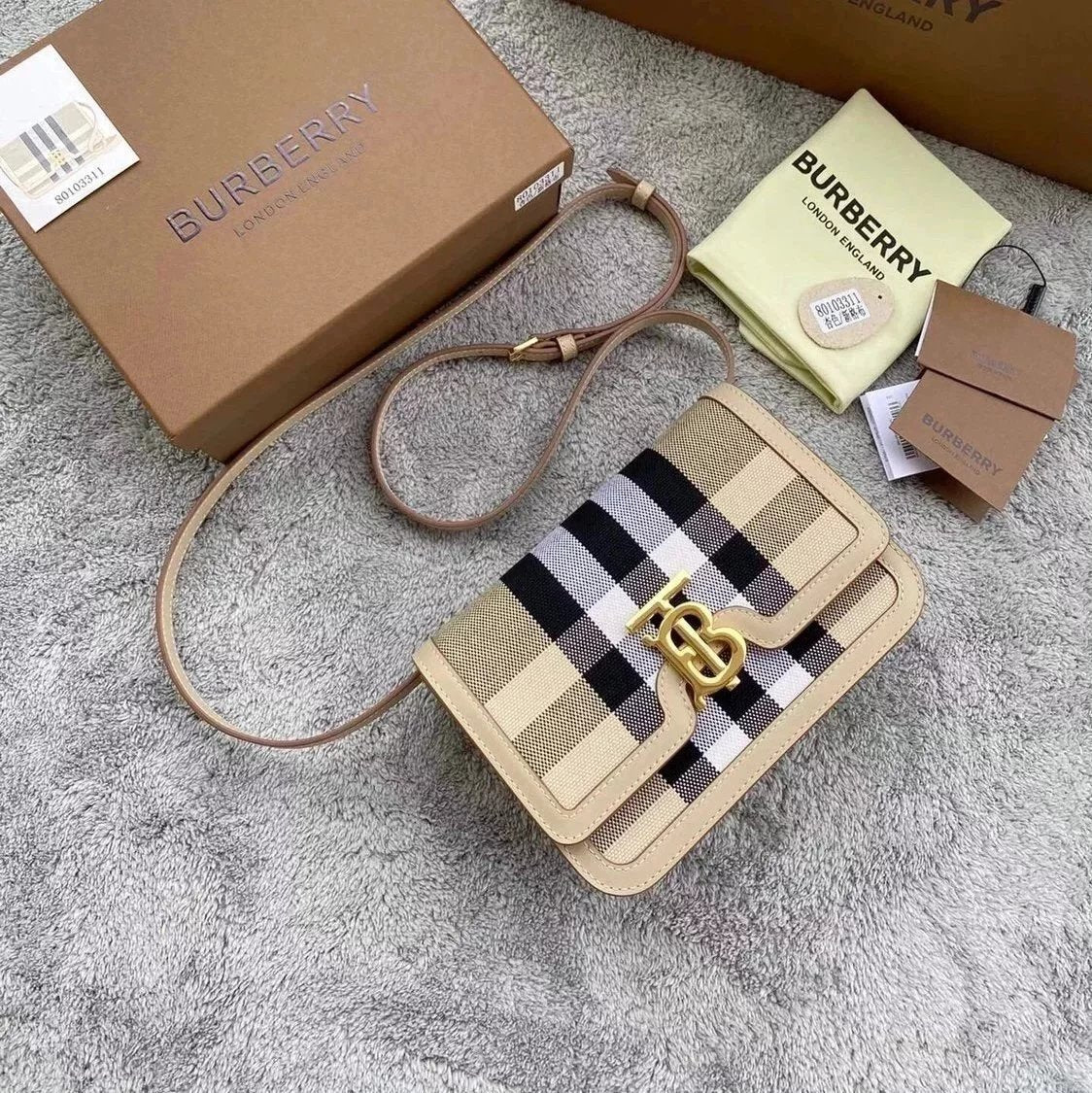 Burberry Women's Bag Top version 【Surrogate Shopping Edition】TB Bag New TB Twist Lock Bag Canvas Stitching Leather Crossbody Bag Women's Bag BOX Square Bag Stewardess Bag Box Bag Messenger Bags New Women's Bag