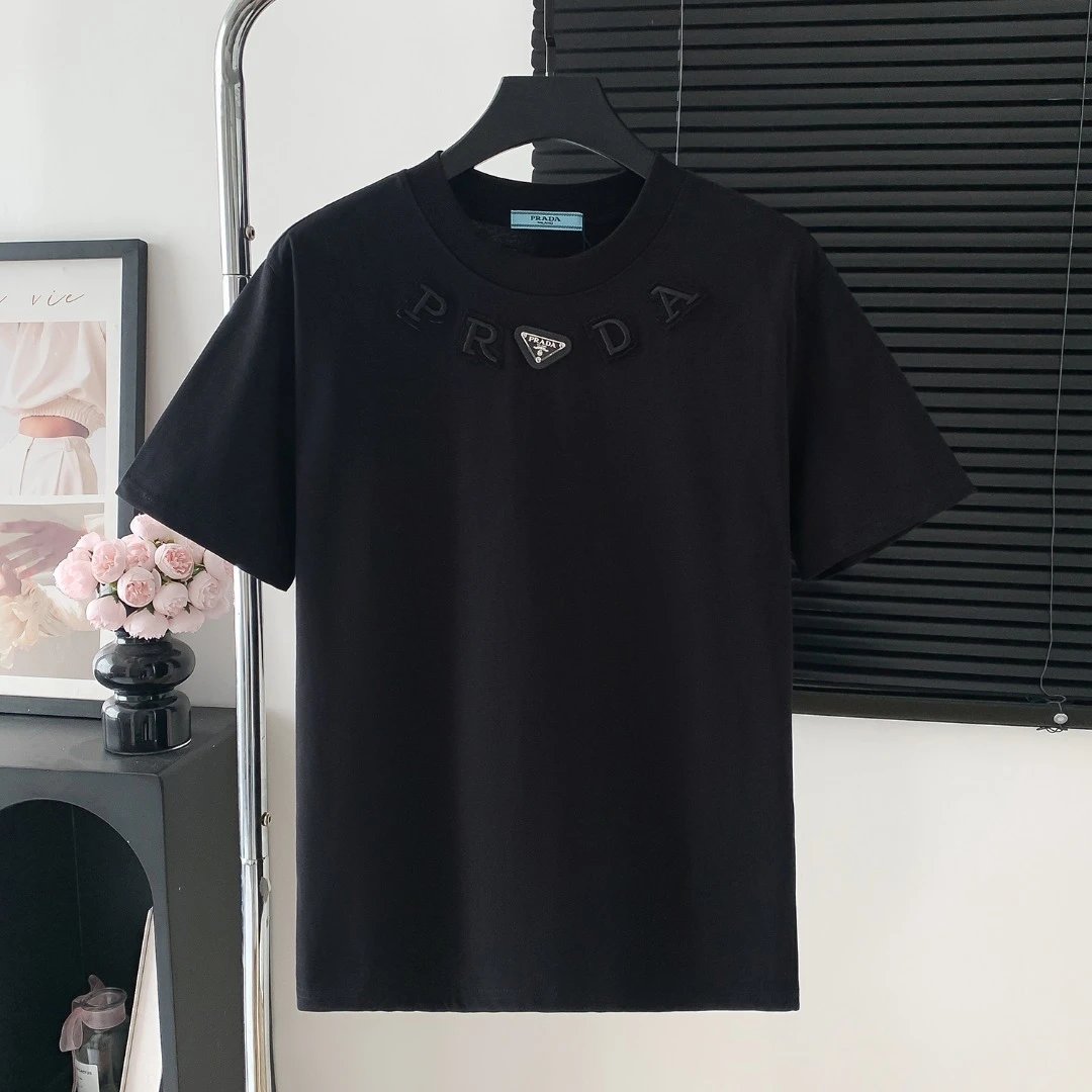 PRADA T-shirt Patch logo Letter Embroidered Crew Neck Short Sleeve25ss New Pure Cotton Unisex Style T T-shirt OS Loose Fit Base Shirt Top Half Sleeve T-Shirt