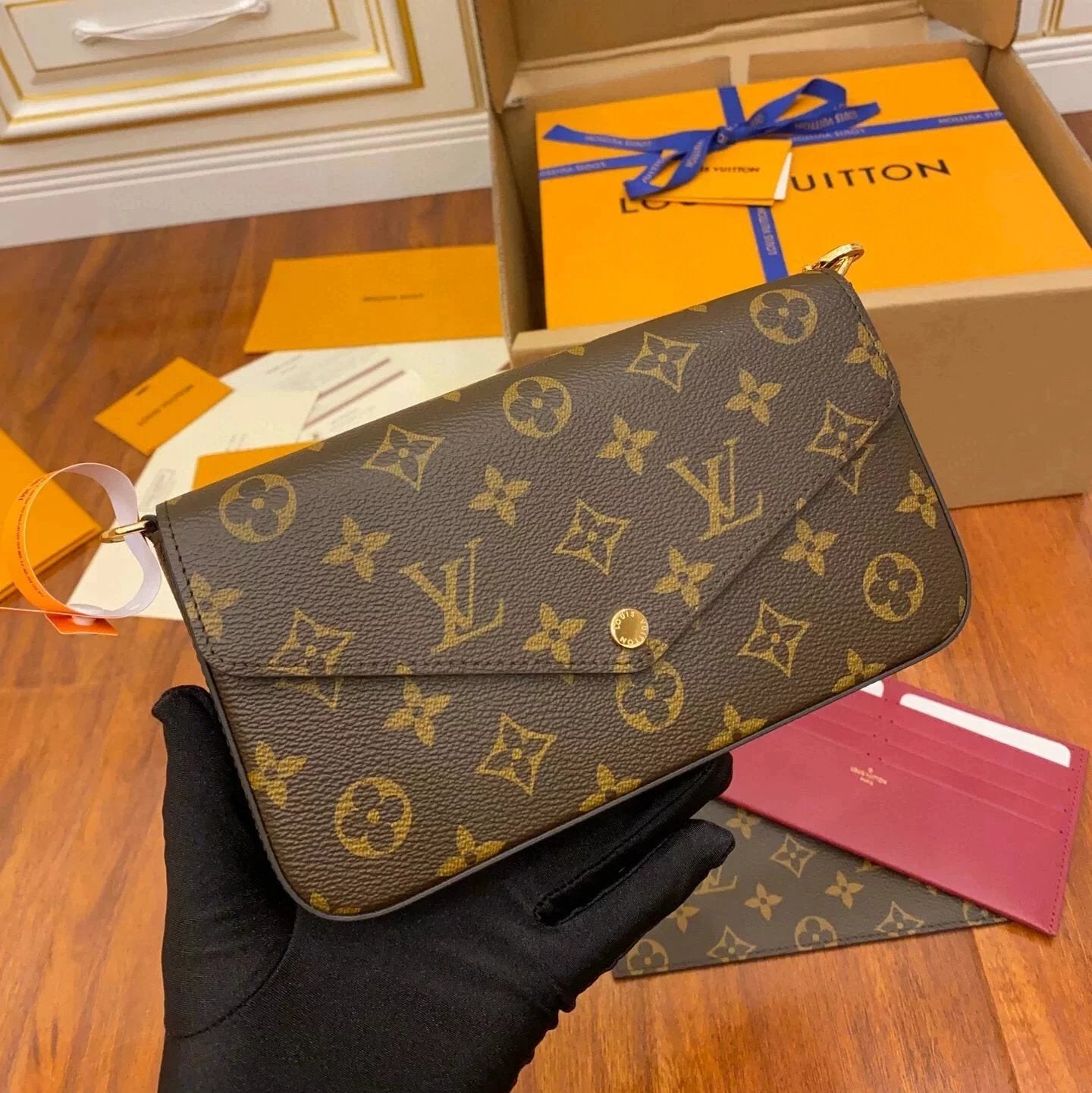 Louis Vuitton LV Wallets/Clutches Top version New felicie Presbyopic Three-in-One Mahjong Bag Envelope Package Clutch Card Holder Wallet Mobile Phone Bag Chain Bag Crossbody Women's Shoulder Bag M61276M640648135981759
