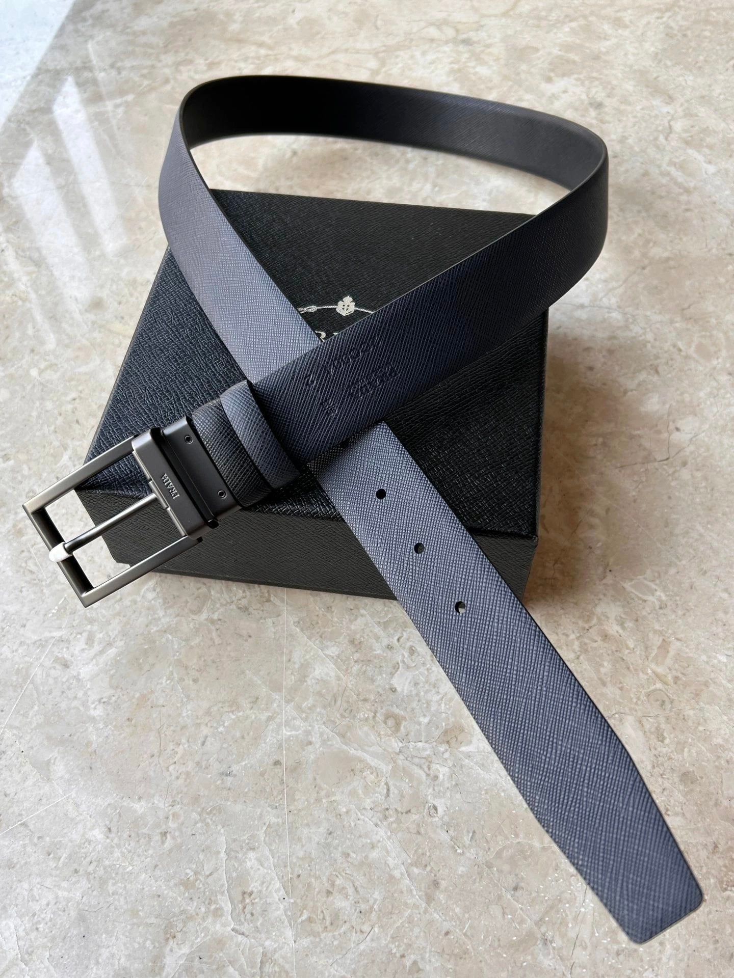 PRADA Belt Top version 【First Layer Cowhide】Men's Belt P Home Classic Business Belt Fashion Casual Width:3.4cm Boutique Pattern Automatic Buckle316Fine Steel Made Selected First Layer Cowhide Italian Leather Embryo PA Sliding Teeth Are Strong and Durable