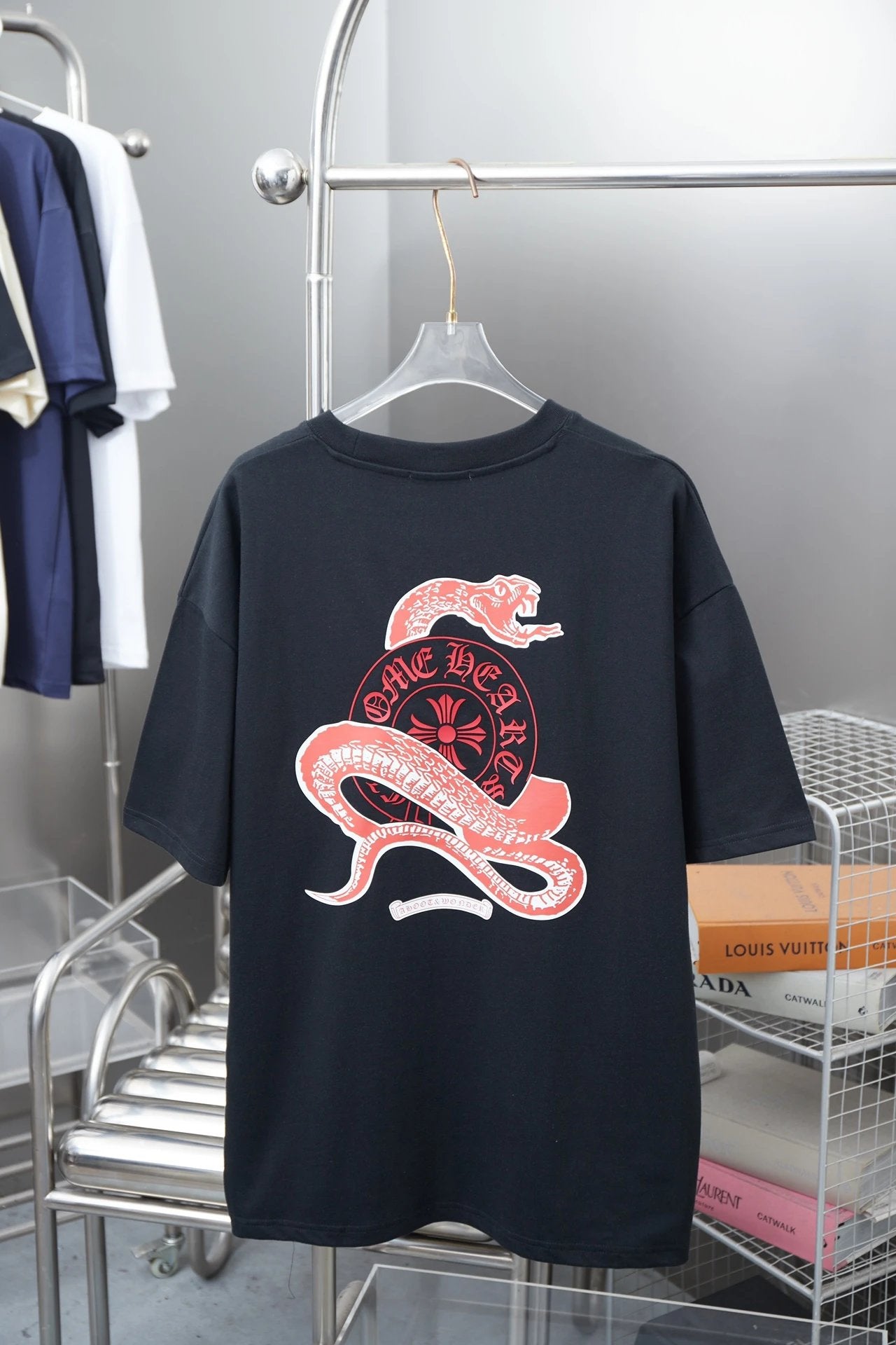 Chrome Hearts T-shirt Back Snake Pattern Print logo round Neck Short Sleeve25ss New Pure Cotton Unisex Style T Casual T-Shirt Base Layer Shirt OS Loose Fit Half Sleeve Top Plus Size