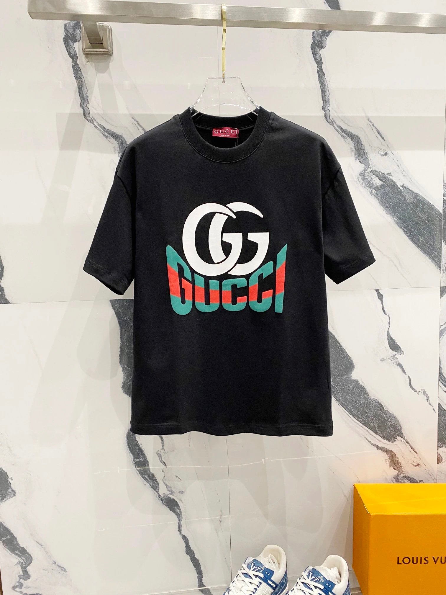 Gucci T-shirt GG Large Letter Red Green Printed LOGO Logo Crew Neck Short Sleeve25ss New Pure Cotton Unisex Style T T-shirt OS Loose Fit Base Shirt Casual Short Sleeve Top T-Shirt