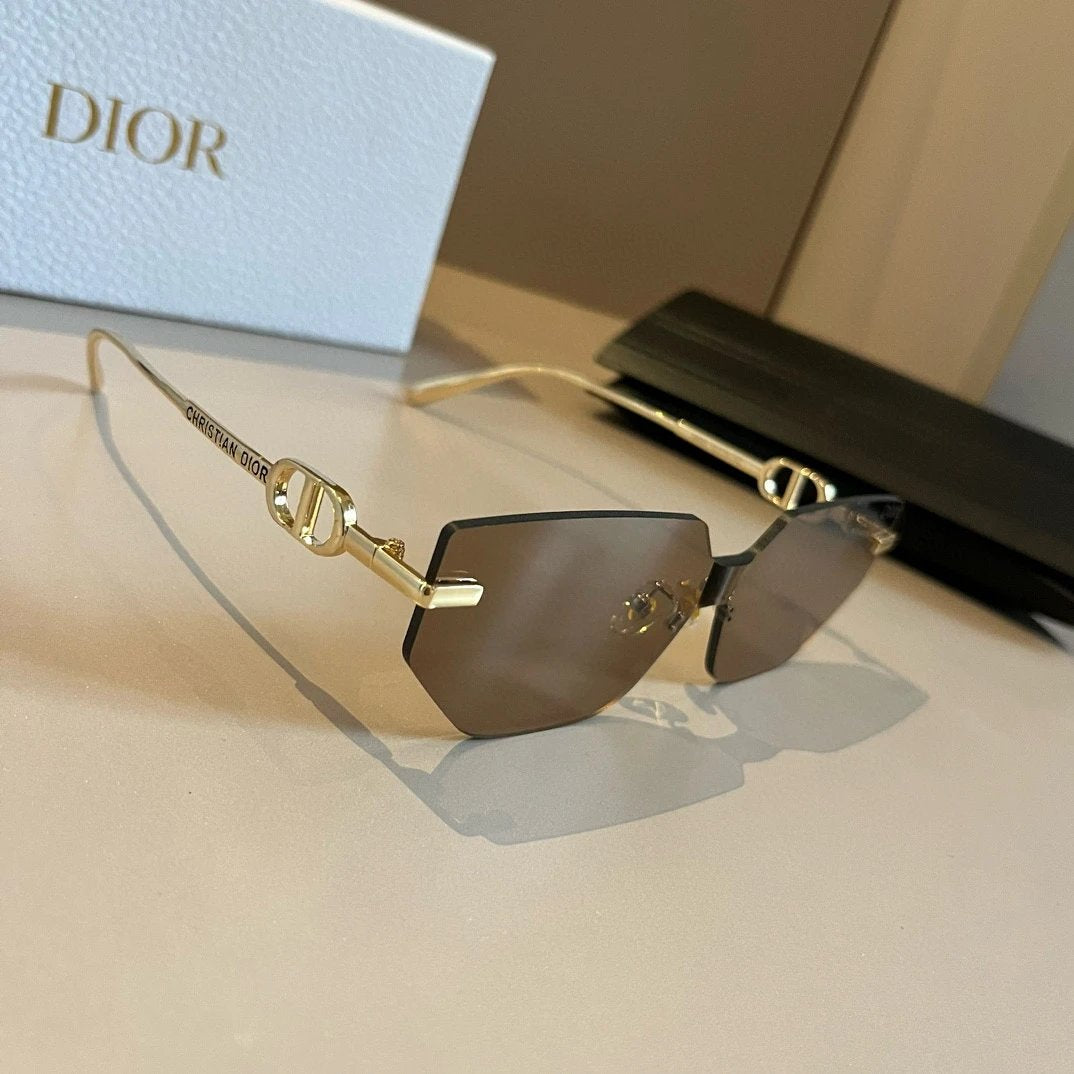 Dior Sunglasses CD Letter Temple Sunglasses Slimming No Prescription Unisex Couple Style UV Protection Driving Beach Fishing25ss New Sports Casual Versatile