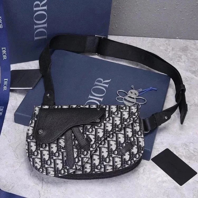 Dior Men's Bag Top version 【Version Original Leather】Gift for Personal Use with Counter Packaging Handbag Saddle Canvas Black with Old Flowers Calfskin Saddle Bag Shoulder Messenger Bag Waist Bag Chest Bag Bag Men's and Women's Bags