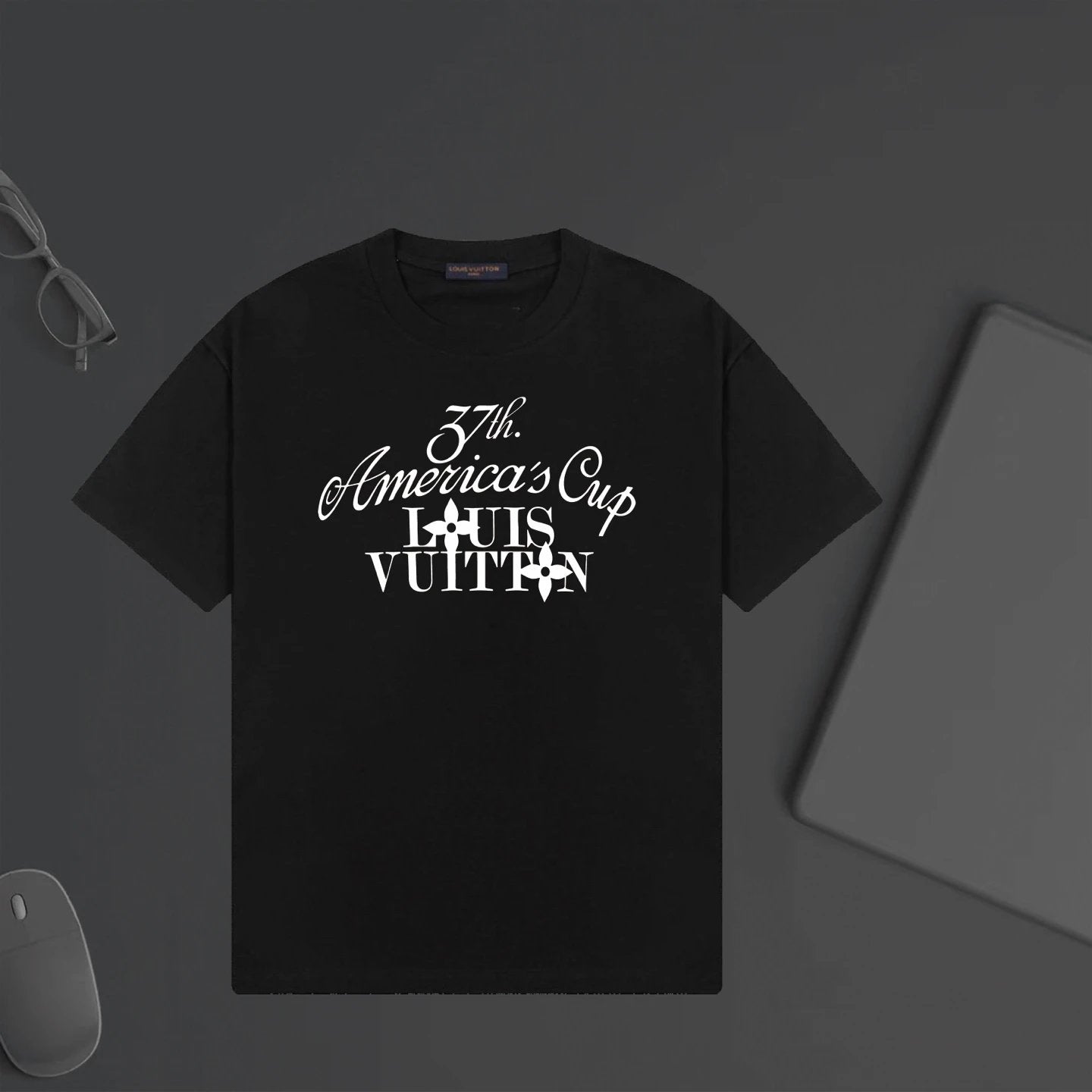 Louis Vuitton LV T-shirt Unique Letter Print on Chest logo round Neck Short Sleeve25ss New pure cotton T Unisex T-Shirt OS Drop Shoulder Loose Fit Base Shirt Top T-Shirt Short Sleeve