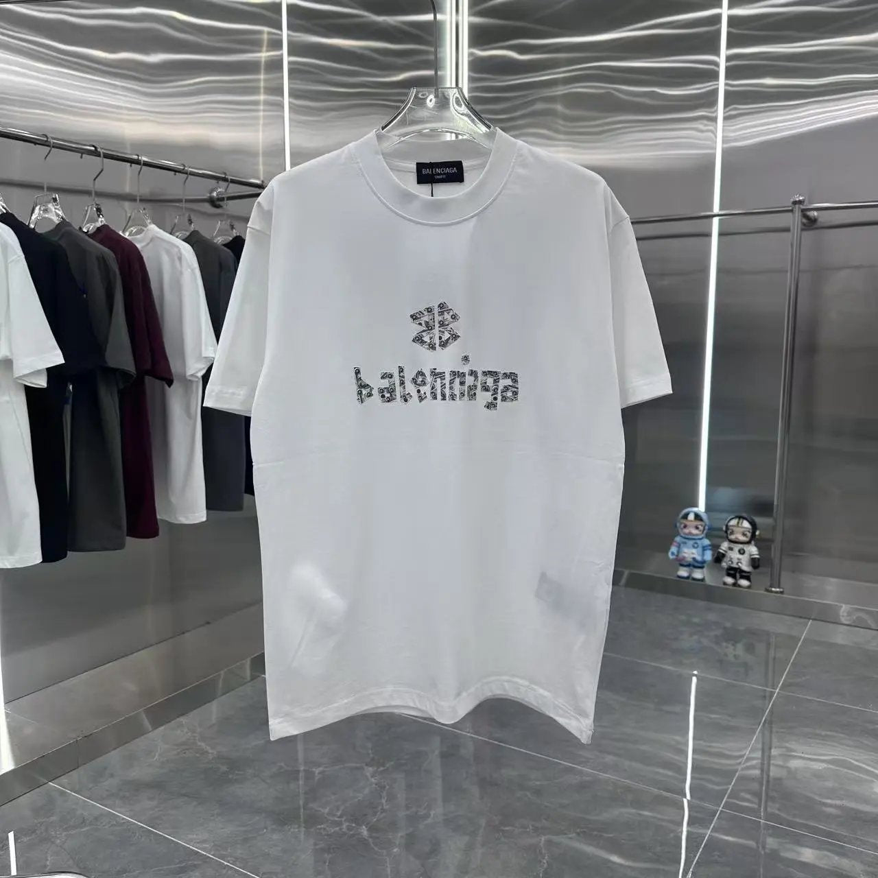 Balenciaga T-shirt Chest Personalized Brand Letter logo round Neck Short Sleeve25ss New Pure Cotton Unisex Style T T-shirt OS Loose Fit Base Shirt Half Sleeve T-Shirt Top Half Sleeve