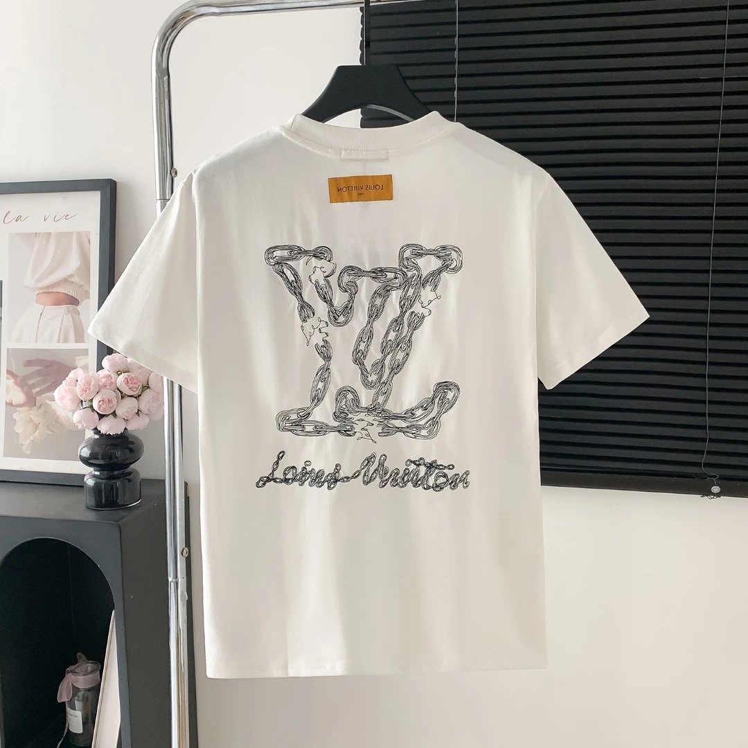 Louis Vuitton LV T-shirt Large back logo Letter Embroidered Crew Neck Short Sleeve25ss New Pure Cotton Unisex Style T T-shirt OS Loose Fit Base Shirt Top Half Sleeve T-Shirt