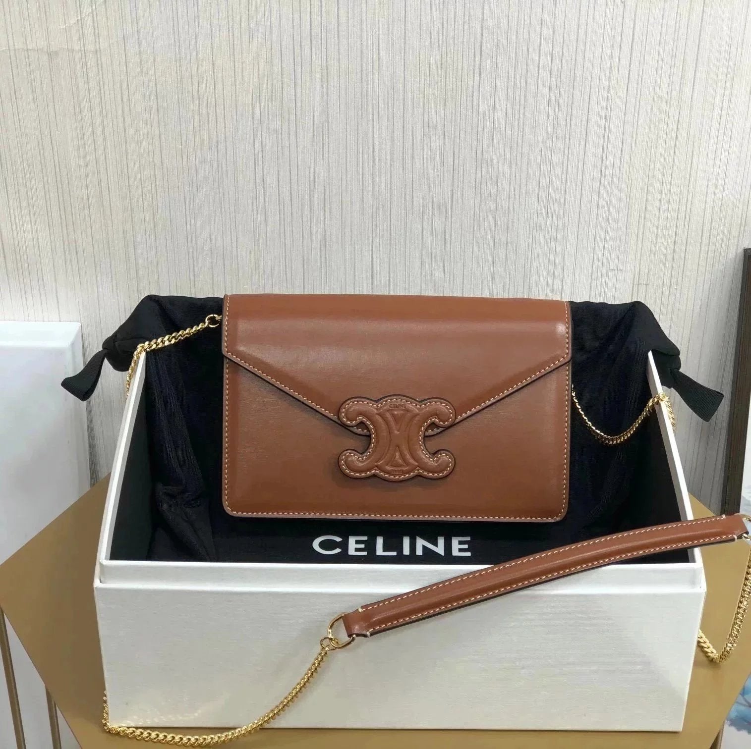 Celine women's bag Top version 【Original Leather Highest Version】2022New CUIRTRIOMPHEWOC Arc De Triomphe Chain Bag Envelope Package Shoulder Bag Messenger Bag Women's Bag10J733