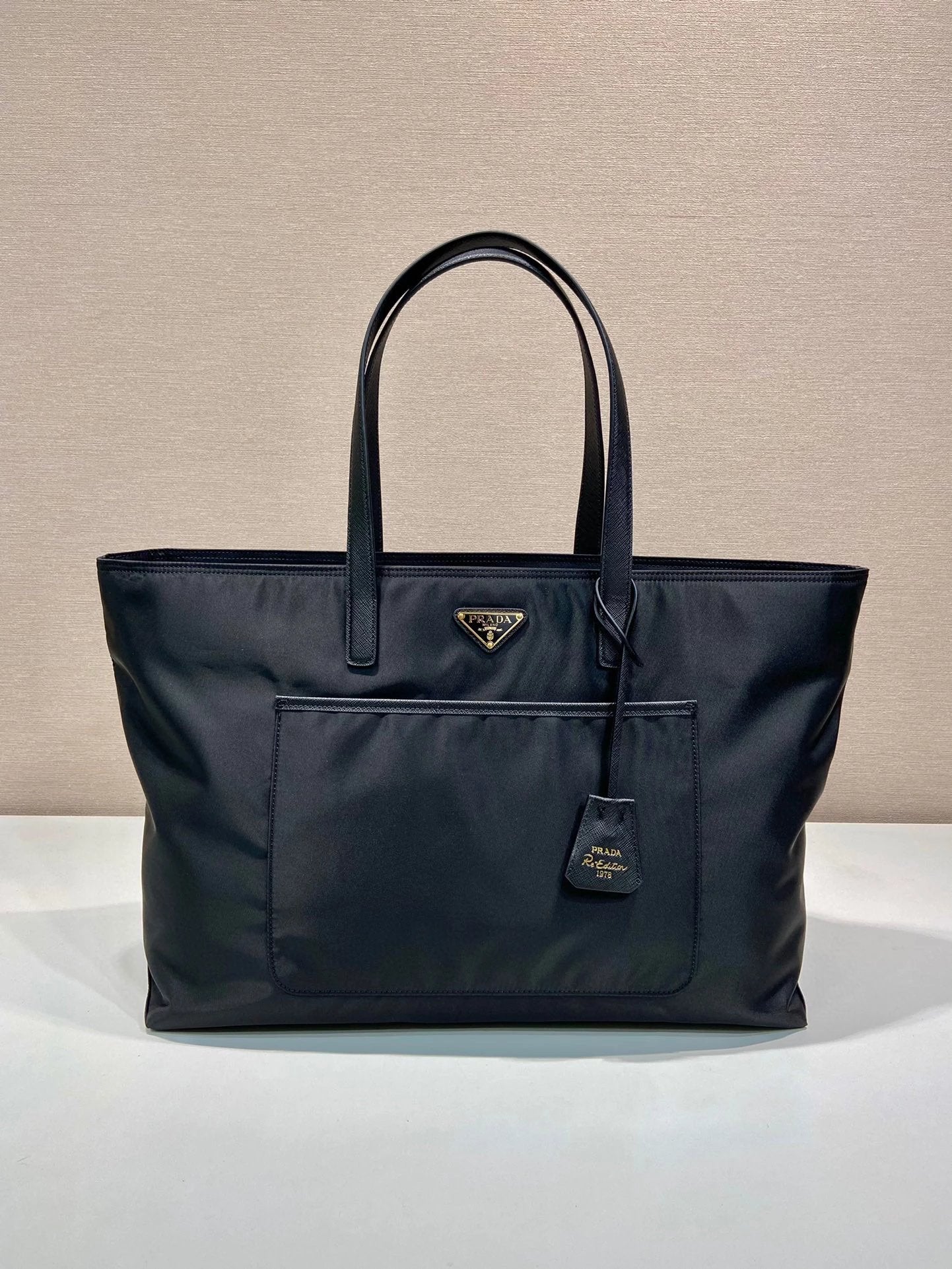 PRADA Bag Top version Version New Recycled Nylon Bag Fabric Shopping Bag Mummy Bag Tote Bag Travel Bag Shoulder Bag Women's Bag Women's Bag1BG527