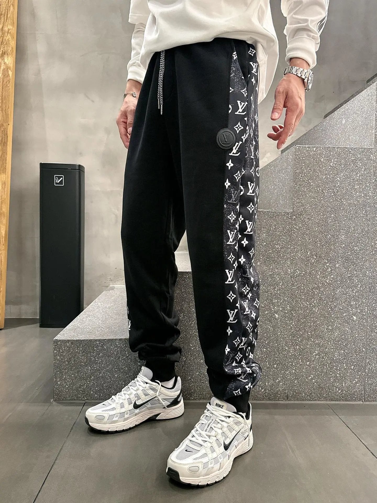 Louis Vuitton LV Sweatpants Side Old Flower Jogger Sweatpants Sports Pants Autumn Unisex Long Pants Drawstring Winter Loose Plus Size Casual Pants High Waist Color Block