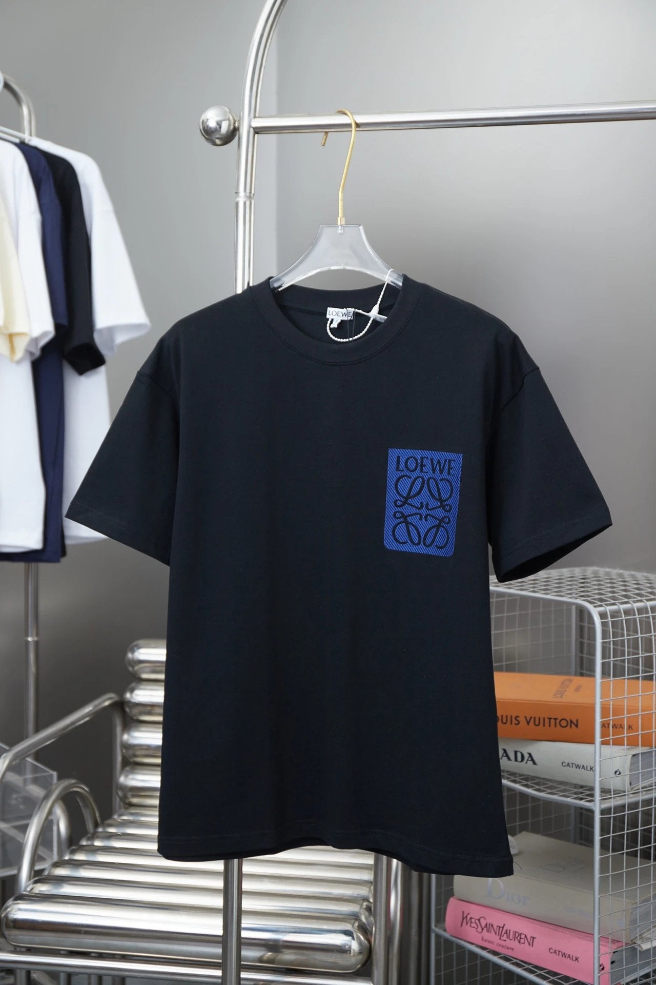 LOEWE T-shirt 25SS Early Spring New Classic Embroidery logo Round Neck Short Sleeve Pure Cotton Unisex T T-shirt OS Loose Fit Base Shirt Summer Casual Simple T-Shirt