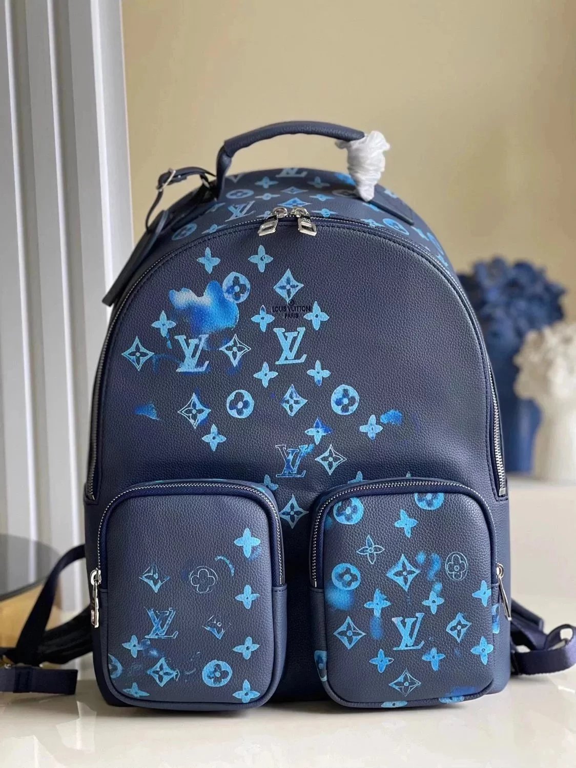 Louis Vuitton LV Backpack Top version Old Factory Original Leather Hardware Backpack M57841Ink Blue Li Mi Cowhide Leather School Bag Multi-Purpose Handbag for Men Computer Bag Men's and Women's Bags Backpack Business Casual Bag Travel Bag Hiking Backpack
