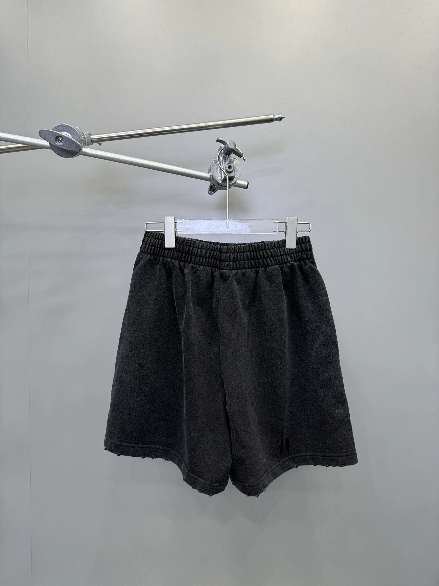 Balenciaga Shorts Flame Shorts Five-Point Shorts25ss New Heavy Drawstring American Style Casual Summer Pants5Two-in-One Casual Sweatpants for Men and Women, Pure Cotton Joggers