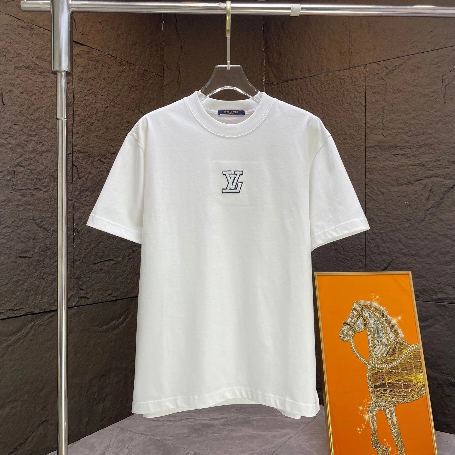 Louis Vuitton LV T-shirt Chest Letter Embroidery logo round Neck Short Sleeve25ss New pure cotton T Unisex T-Shirt OS Loose Fit Base Shirt Top Half Sleeve T-Shirt