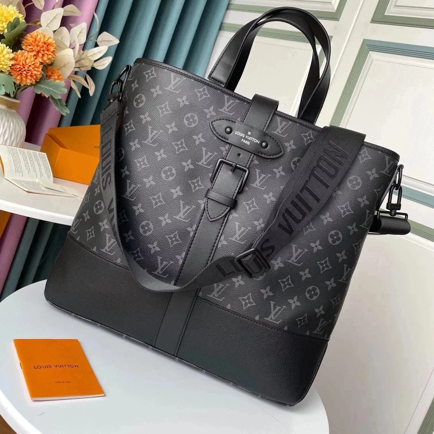 Louis Vuitton LV Men's Bag Top version M459142022New Men's Black Flower SAUMUR Tote Bag Portable Briefcase Computer Bag Shoulder Crossbody Men's Bag