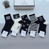 Chanel Sock Socks with Packaging（a Box5Double）
Classic Mid-Length Socks❗️High Version Pure Cotton Material Is Soft，Seckill Market Ordinary Goods，Classic Double C Pattern logo，Counter Synchronous Socks