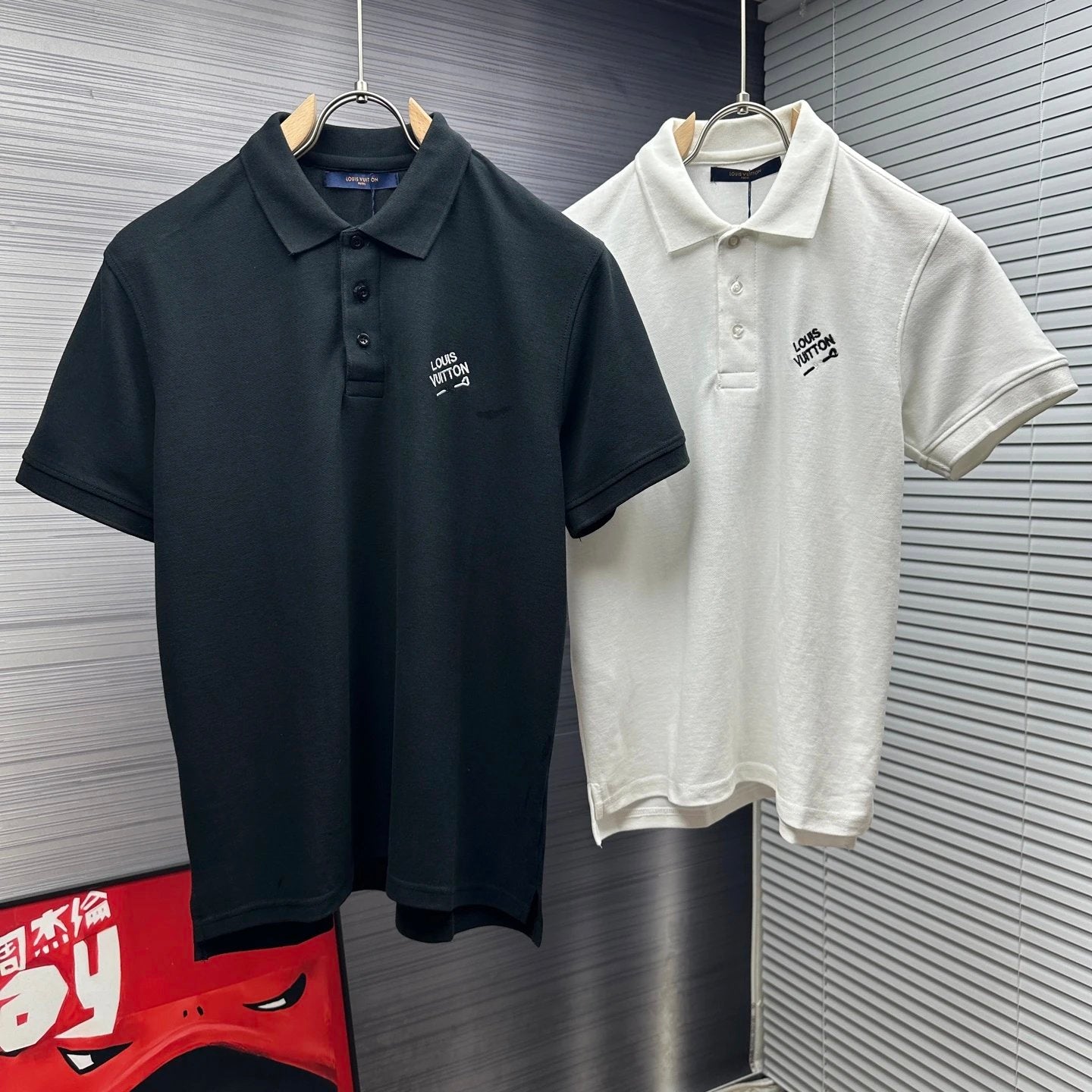 Louis Vuitton LV T-shirt Chest Chicken Letter logo Embroidery POLO Shirt Lapel Short Sleeve25ss New Unisex Summer Short Sleeve OS Loose T Business Half Sleeve Shirt Plus Size T-Shirt